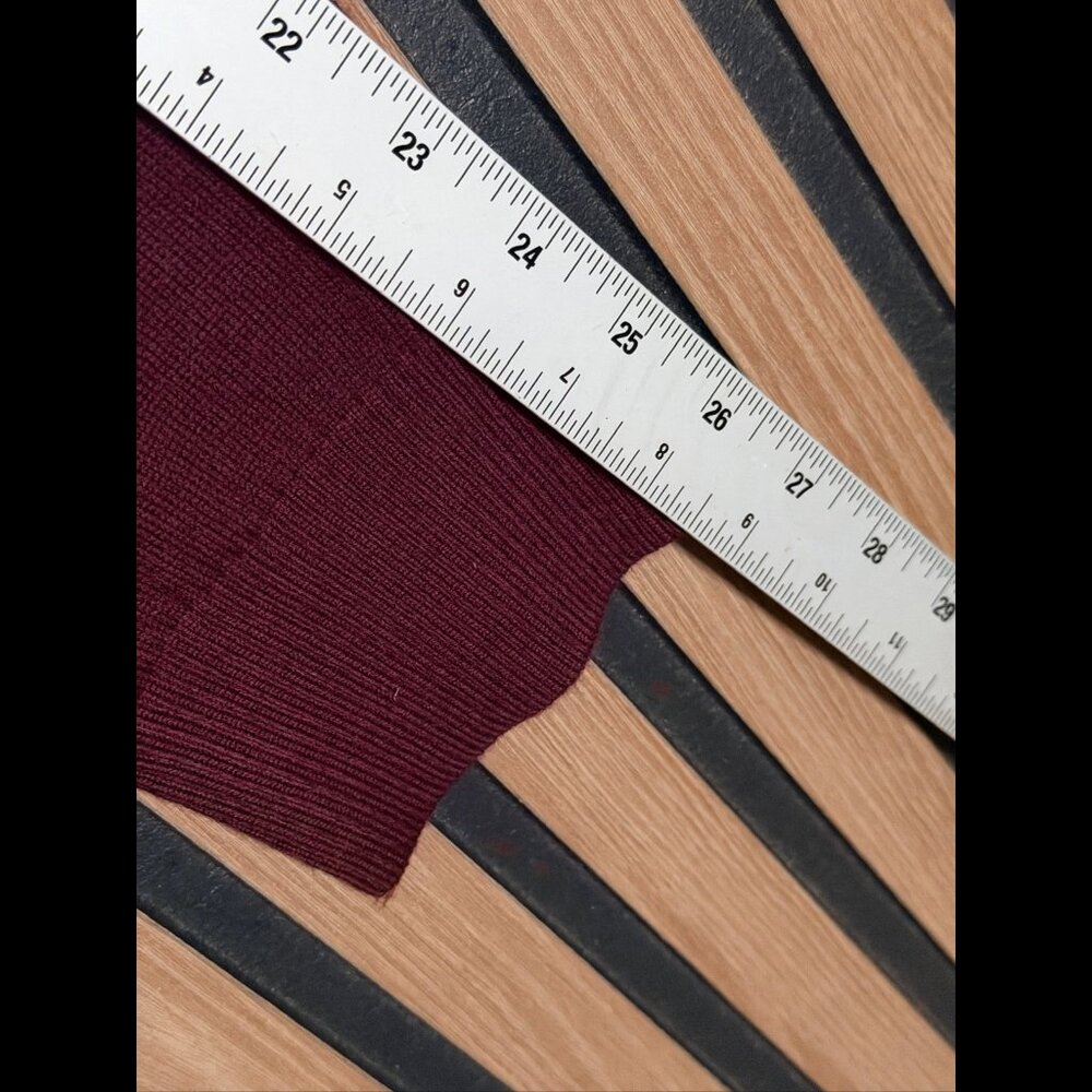 Banana Republic Sweater Large Mens Red 100% Extra Fine Merino Wool V Neck - Picture 5 of 6
